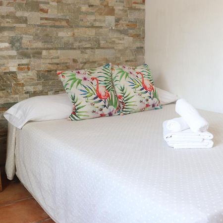 Hostal La Paloma II Calpe Ngoại thất bức ảnh