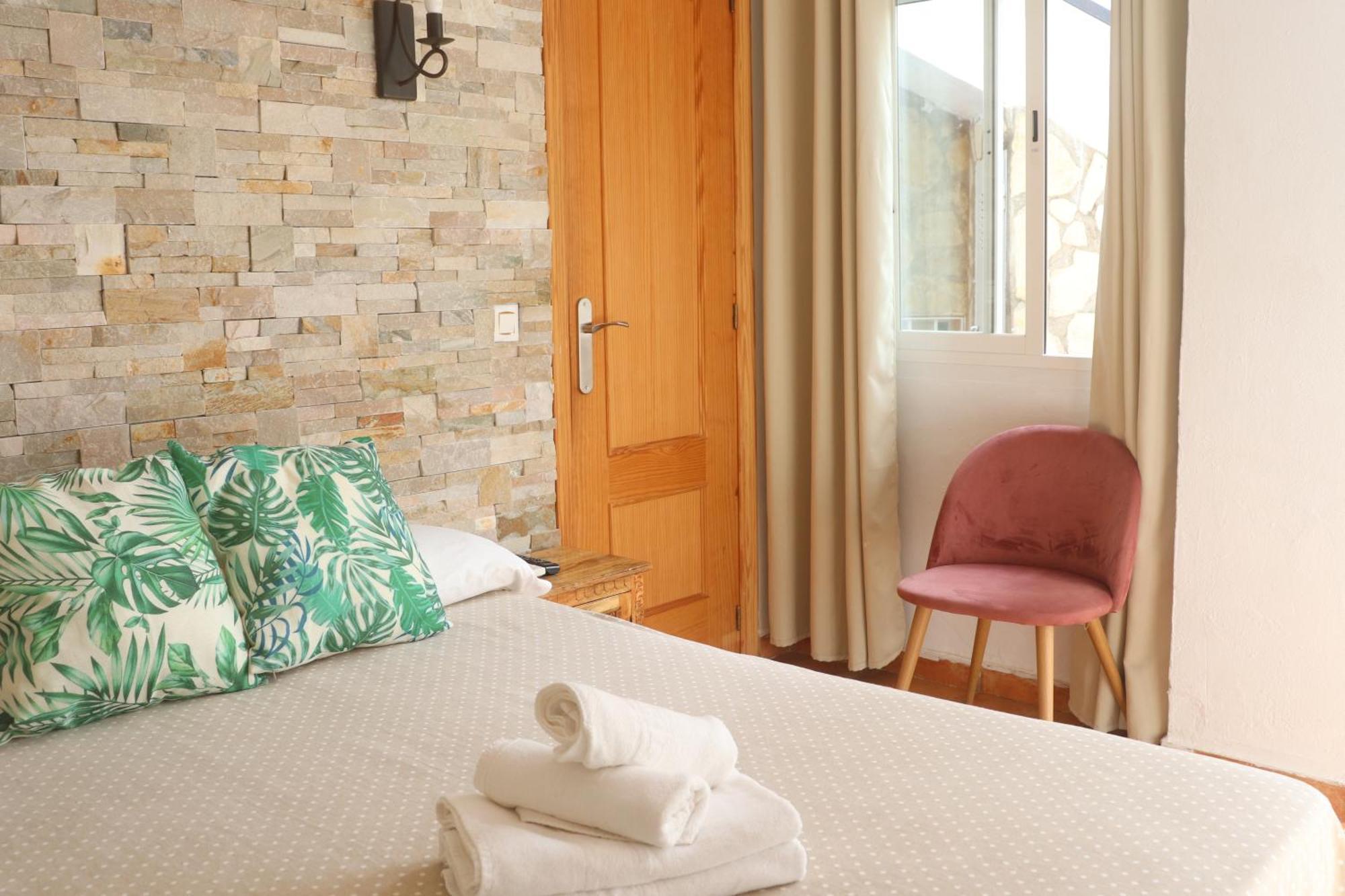 Hostal La Paloma II Calpe Ngoại thất bức ảnh