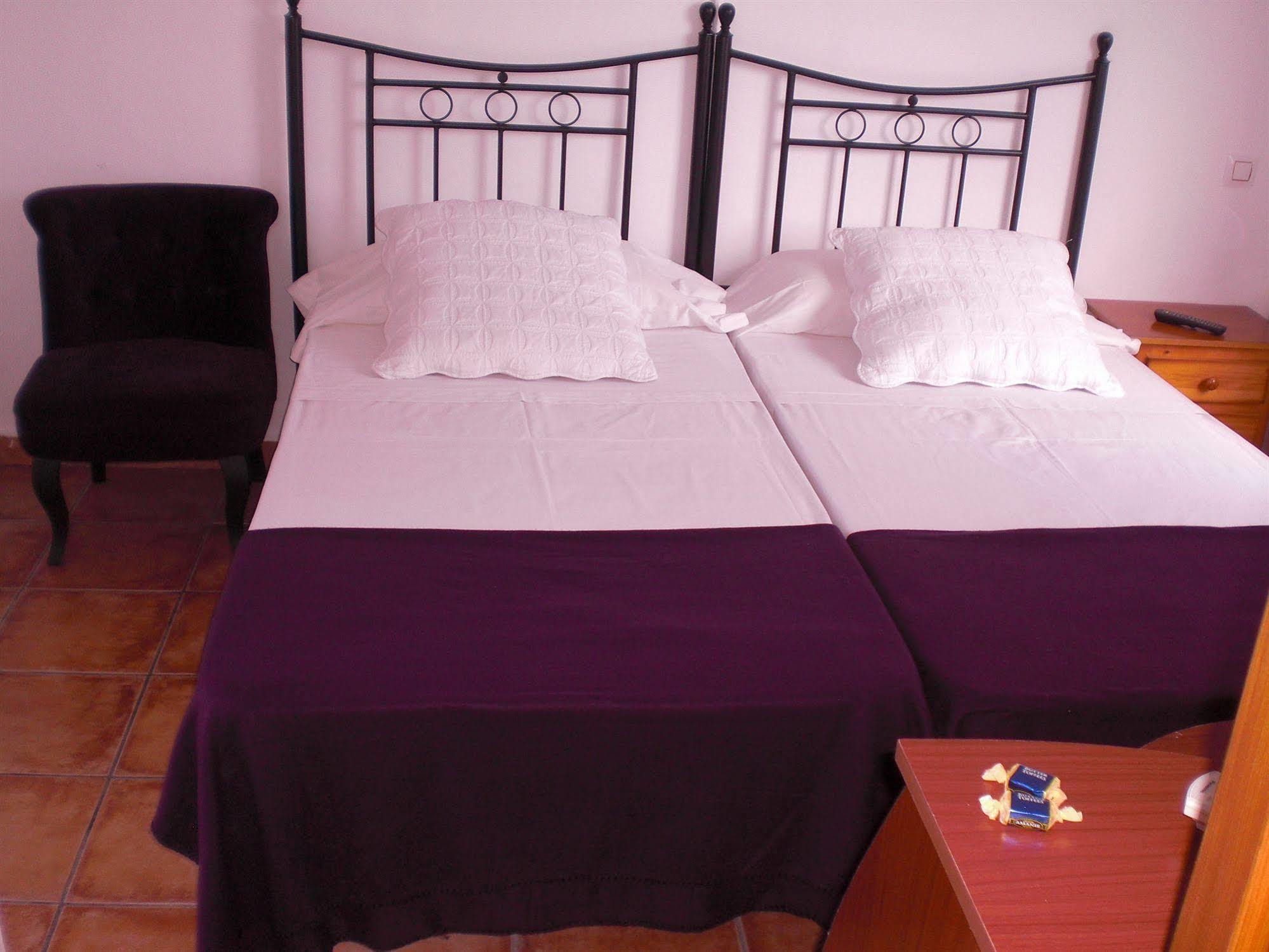 Hostal La Paloma II Calpe Ngoại thất bức ảnh